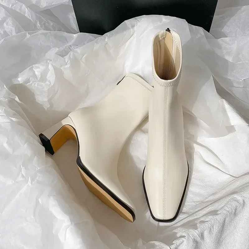 {{ product.title }} – Photo du produit Joly Period